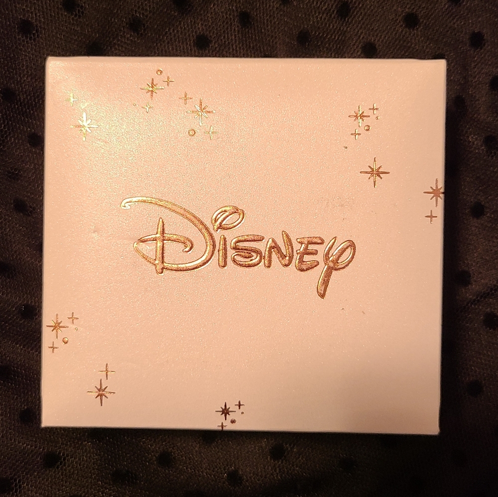 NEW Disney necklace - Picture 4 of 5
